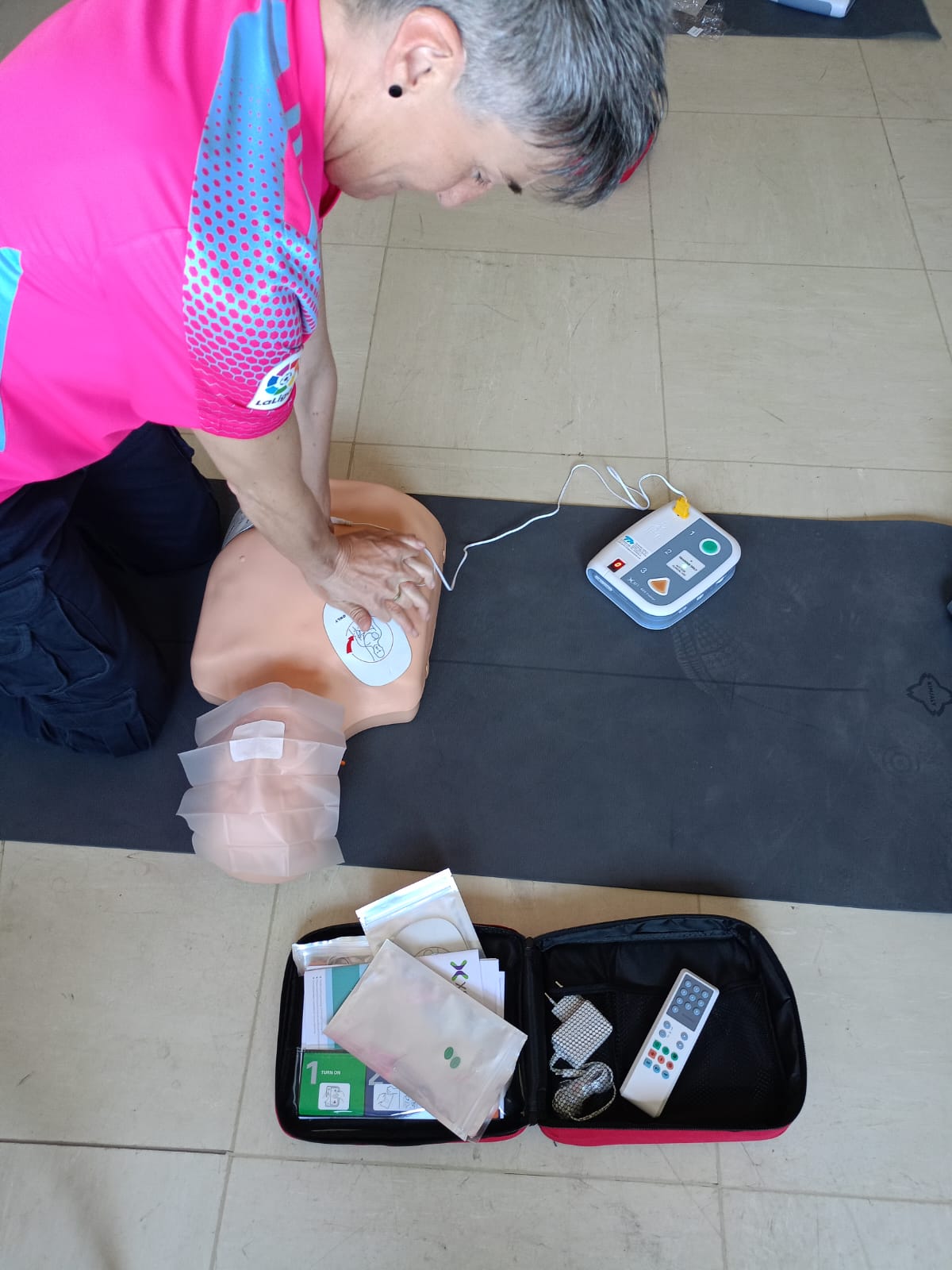 Curso de soporte vital básico y uso de desfibriladores 